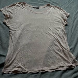 BRANDY MELVILLE tshirt